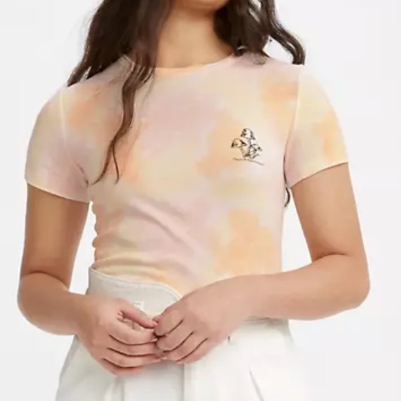 Levi’s tie dye tee 💫 🌈 - Picture 7 of 9